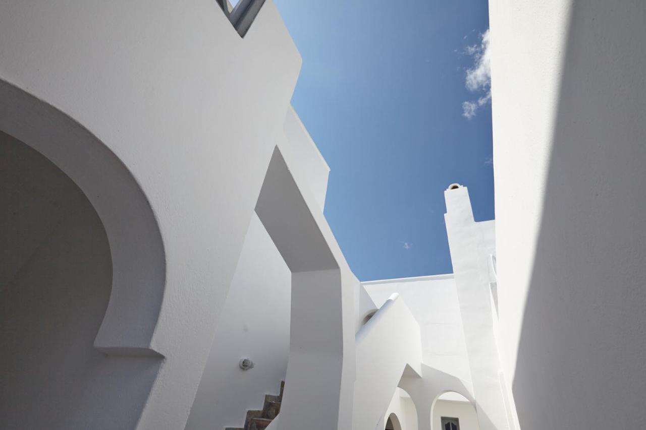 Fenix Hotel Perissa  Exterior photo